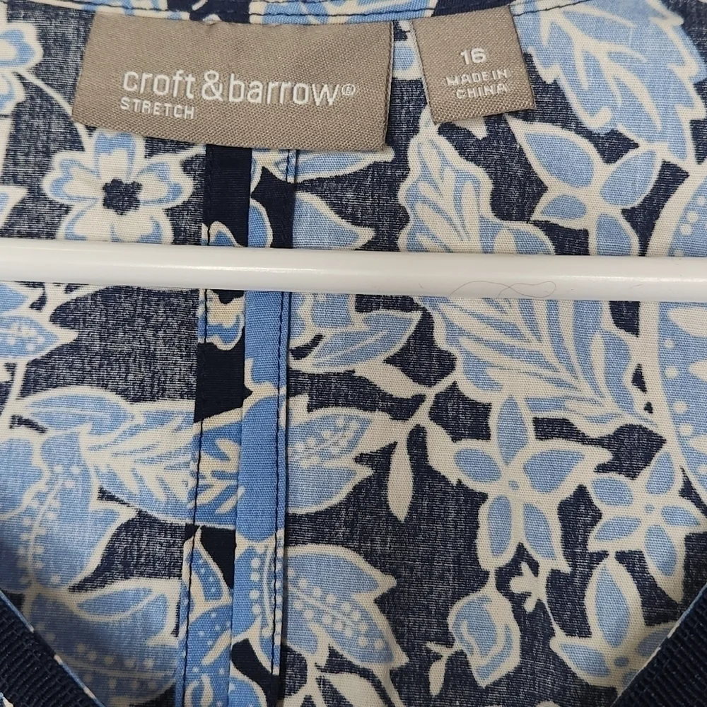 CROFT & BARROW women's dress size 16 Strech Blue Floral NWT - Picture 2 of 7